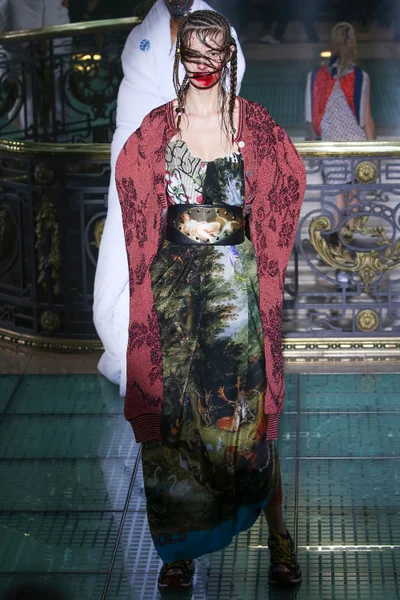Look 7